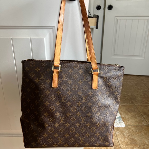 Authentic Louis Vuitton Monogram Mezzo - Picture 8 of 10